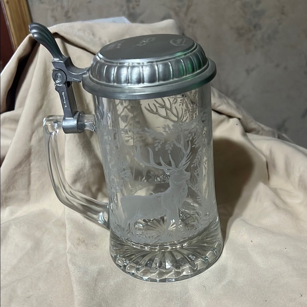 Elegant Clear Glass Beer Stein with Metal Lid